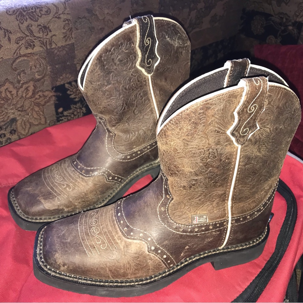 Justin Gypsy Square Toe Boots
